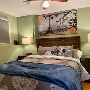  Apartment Grace Oasis With 2 Connected Bedrooms With A Pull-out Couch Canada